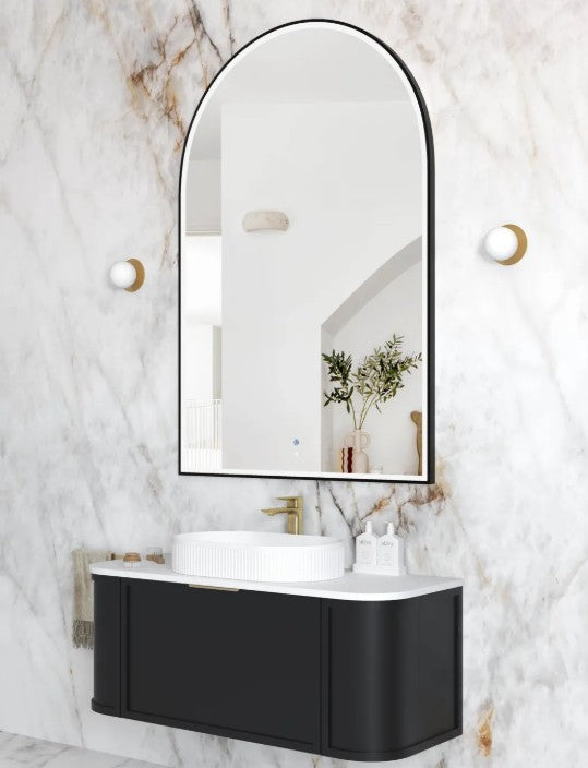 Arch 1500(H)x1000(W) Matte Black Metal Frame LED Mirror